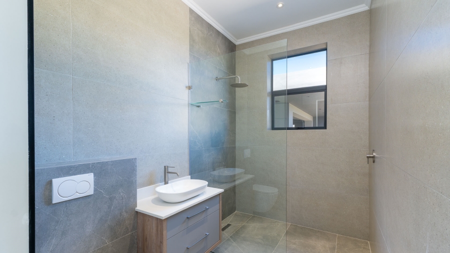 4 Bedroom Property for Sale in Oubaai Western Cape